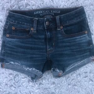 American Eagle Jean Shorts💙